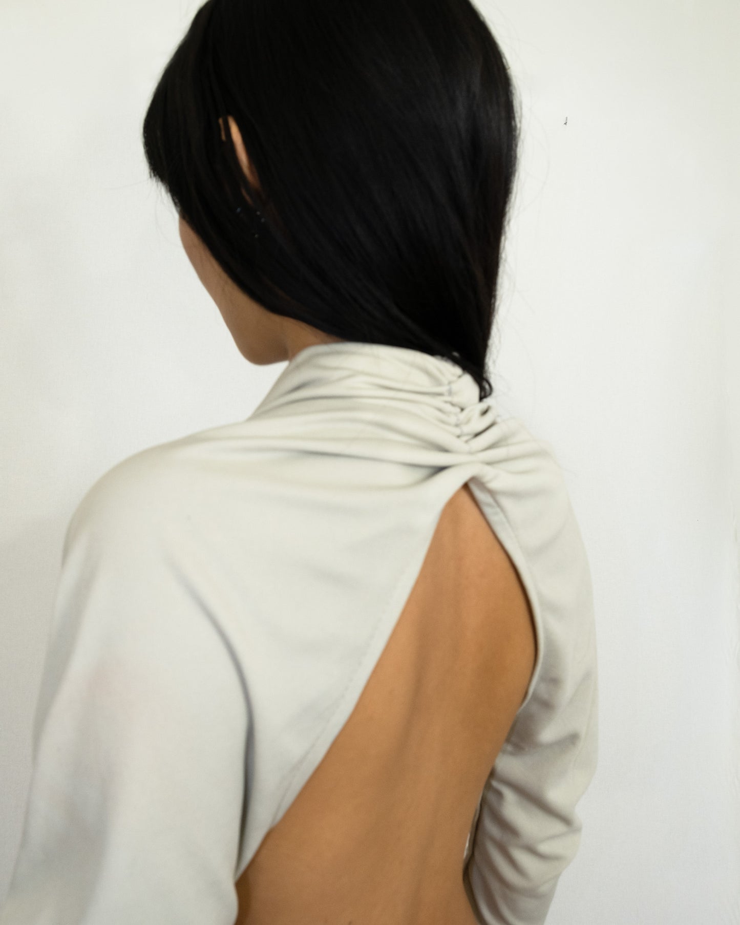 Suspended bat sleeves top