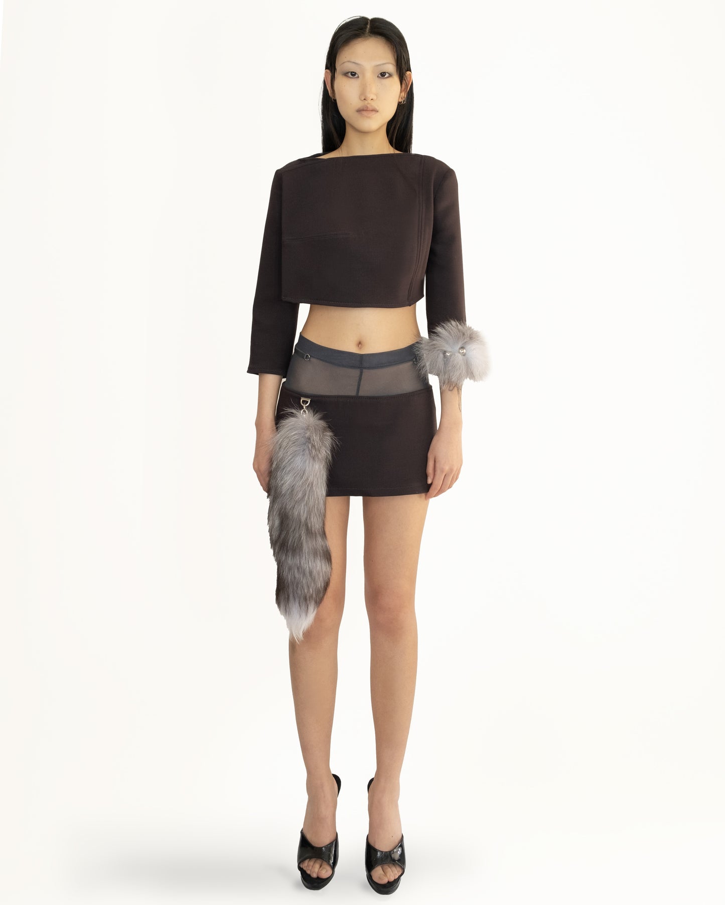 Tailored asymmetrical top